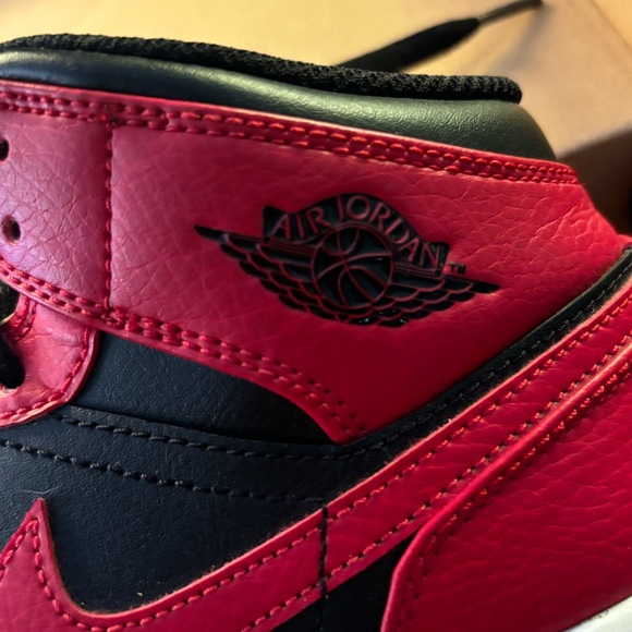 Jordan Air 1 mid banned - Picture 3 of 4